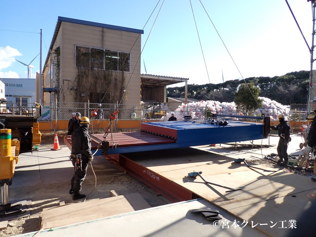 宮本クレーン工業施工実績写真（鹿島可燃ゴミ中継センター）